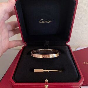 ✅Cartier Love Bracelet 18k Rose Gold Size 18